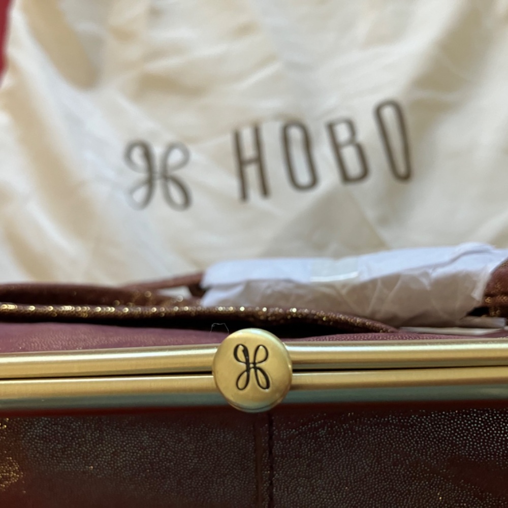 Hobo Lana crossbody bag - Picture 4 of 11